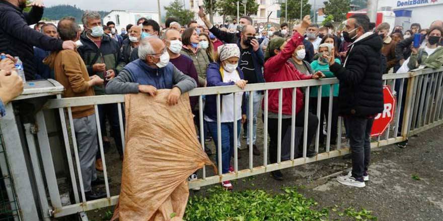 Çaykur'un kota ve kontenjan uygulaması protesto edildi