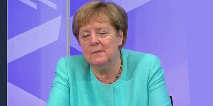 Almanya Başkanı Merkel’in canlı yayında zor anları