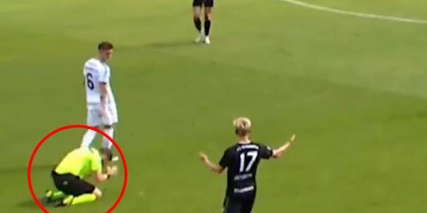 Hakem kahroldu! Kendini yerden yere attı