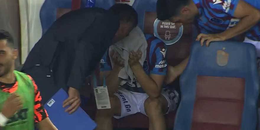 Abdülkadir Ömür gözyaşlarına hakim olamadı