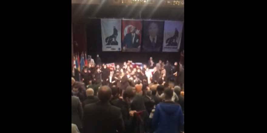 Türkeş'in anma töreninde kan döküldü