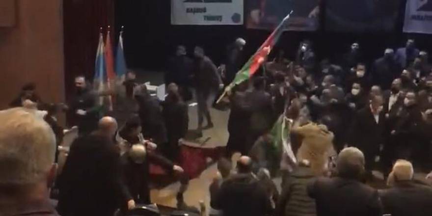 Alparslan Türkeş'i Anma Töreni'nde kan döküldü