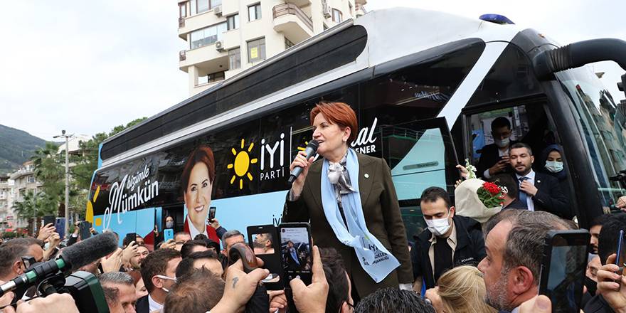 İYİ Parti Genel Başkanı Meral Akşener Manisa'da hükümete seslendi: Hani uçacaktık, hani kaçacaktık