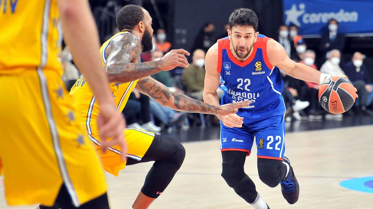 Efes EuroLeague'de doludizgin: 109-77