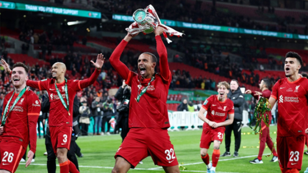 İngiltere Lig Kupası'nda şampiyon Liverpool