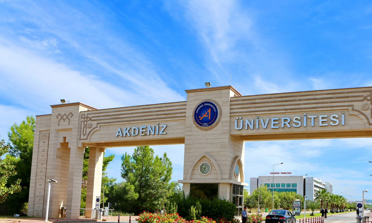 Akdeniz Üniversitesi 24 sözleşmeli sağlık personeli alacak