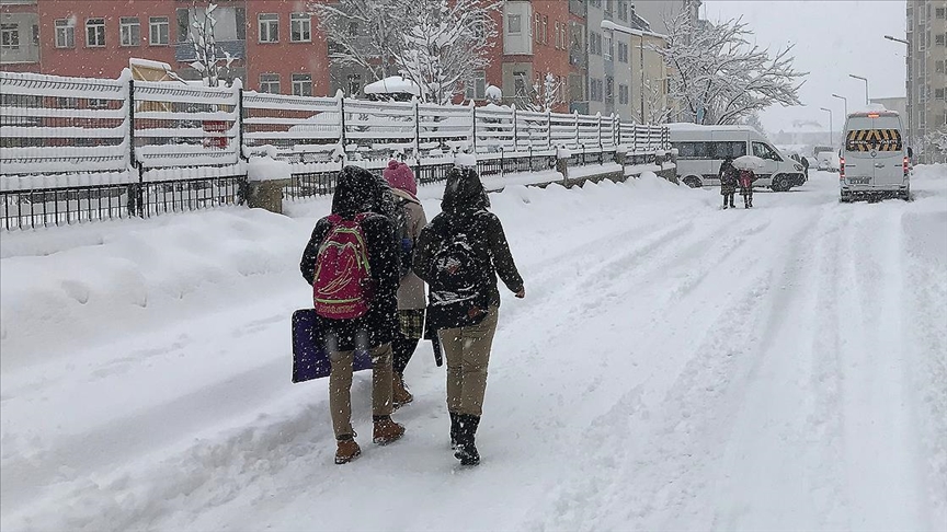 Birçok ilde eğitim öğretime kar engeli