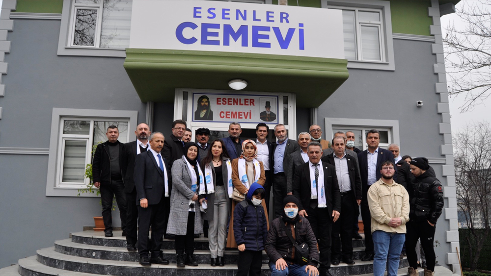 İYİ Parti, Esenler’de tam kadro sahaya indi