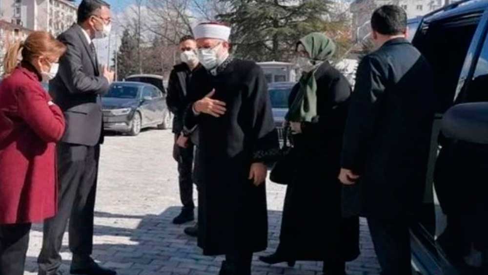 Diyanet'in bünyesinde kaç araç olduğu ortaya çıktı