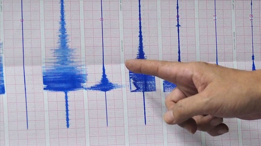 7,3 büyüklüğünde deprem