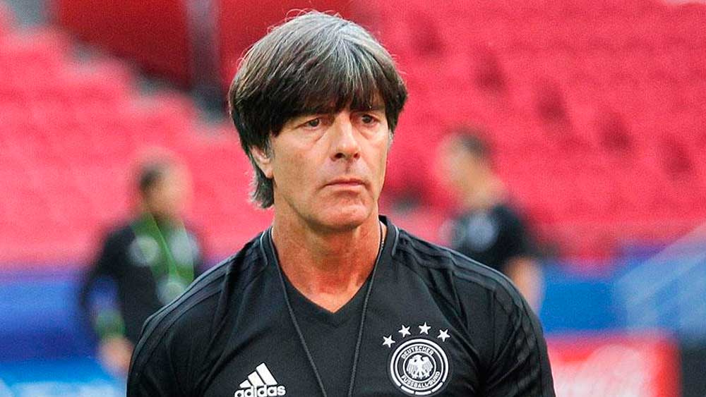 Löw golcüsüyle birlikte geliyor!