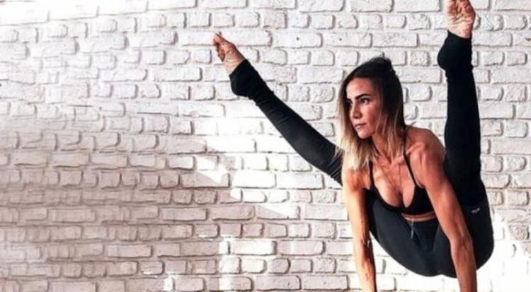 Zeynep Tokuş sınırları zorladı! Zor yoga pozuna beğeni yağdı