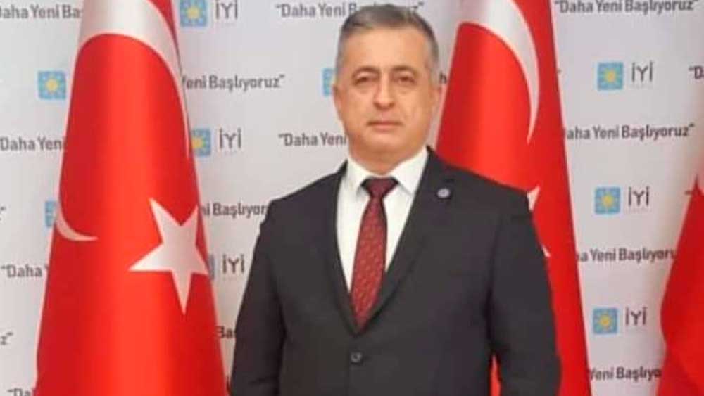 İYİ Partili Emin Elüstü'den basın açıklaması