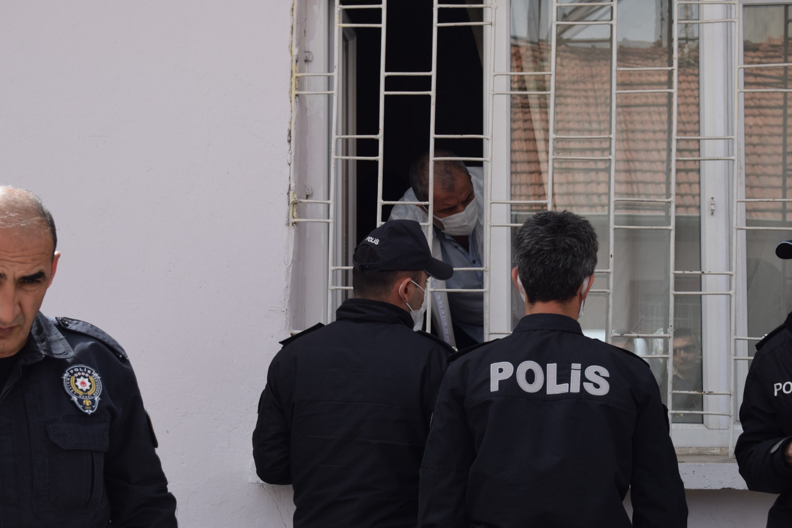 Polis ekipleri manzara karşısında şaşkına döndü