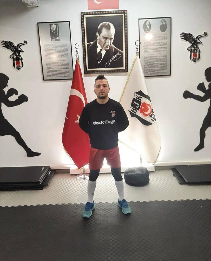 Beşiktaş vefat haberini sosyal medyadan duyurdu