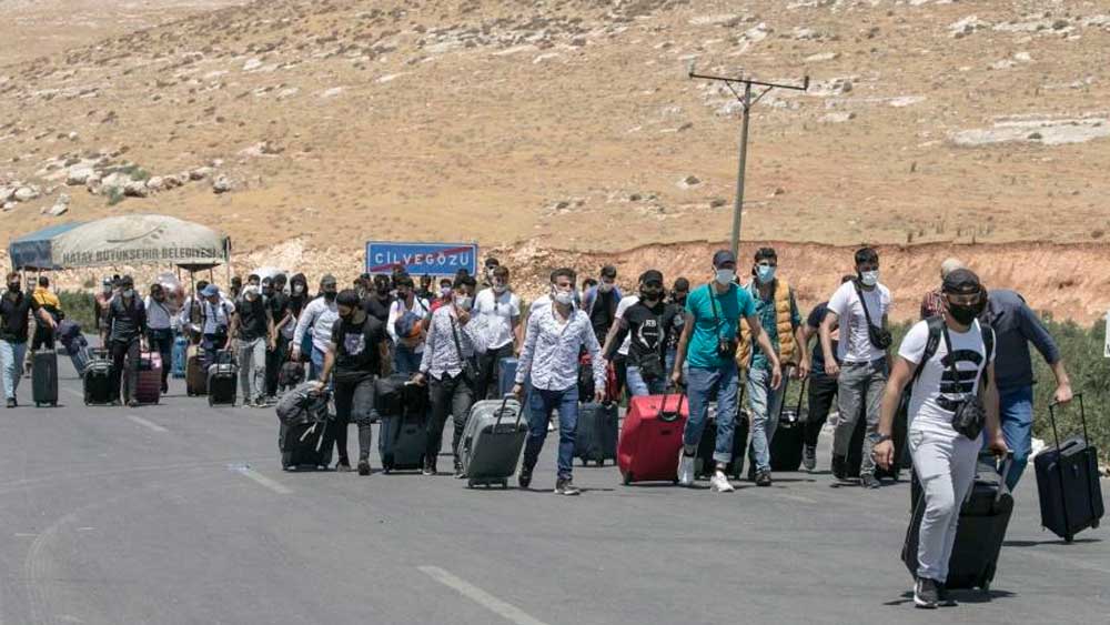 Yasadışı göçmenler için “yasanın emri” sınır dışı!