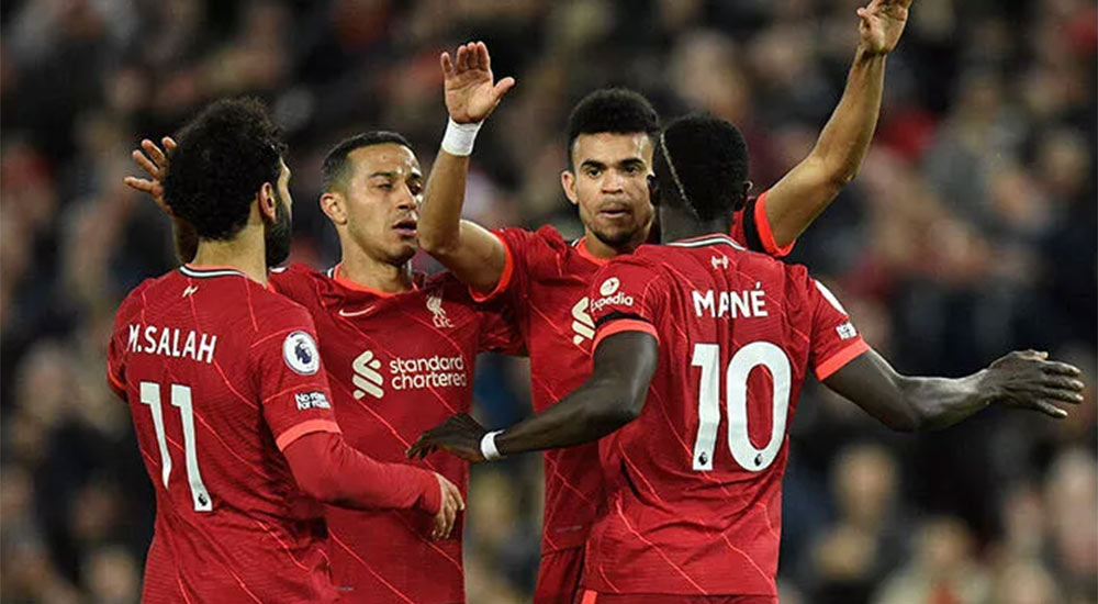 Liverpool liderlik koltuğunu aldı