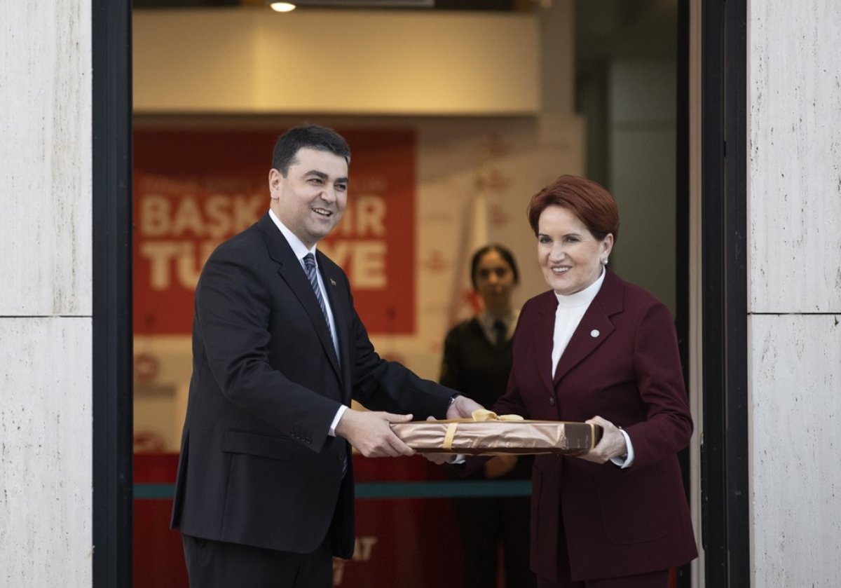 Meral Akşener Gültekin Uysal'a eli boş gitmedi