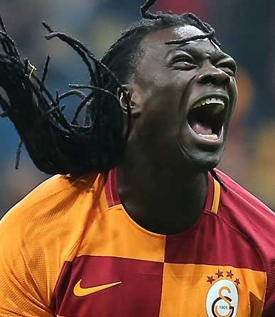 Galatasaray’da Gomis tepkisi: Taraftar saç baş yoldu!