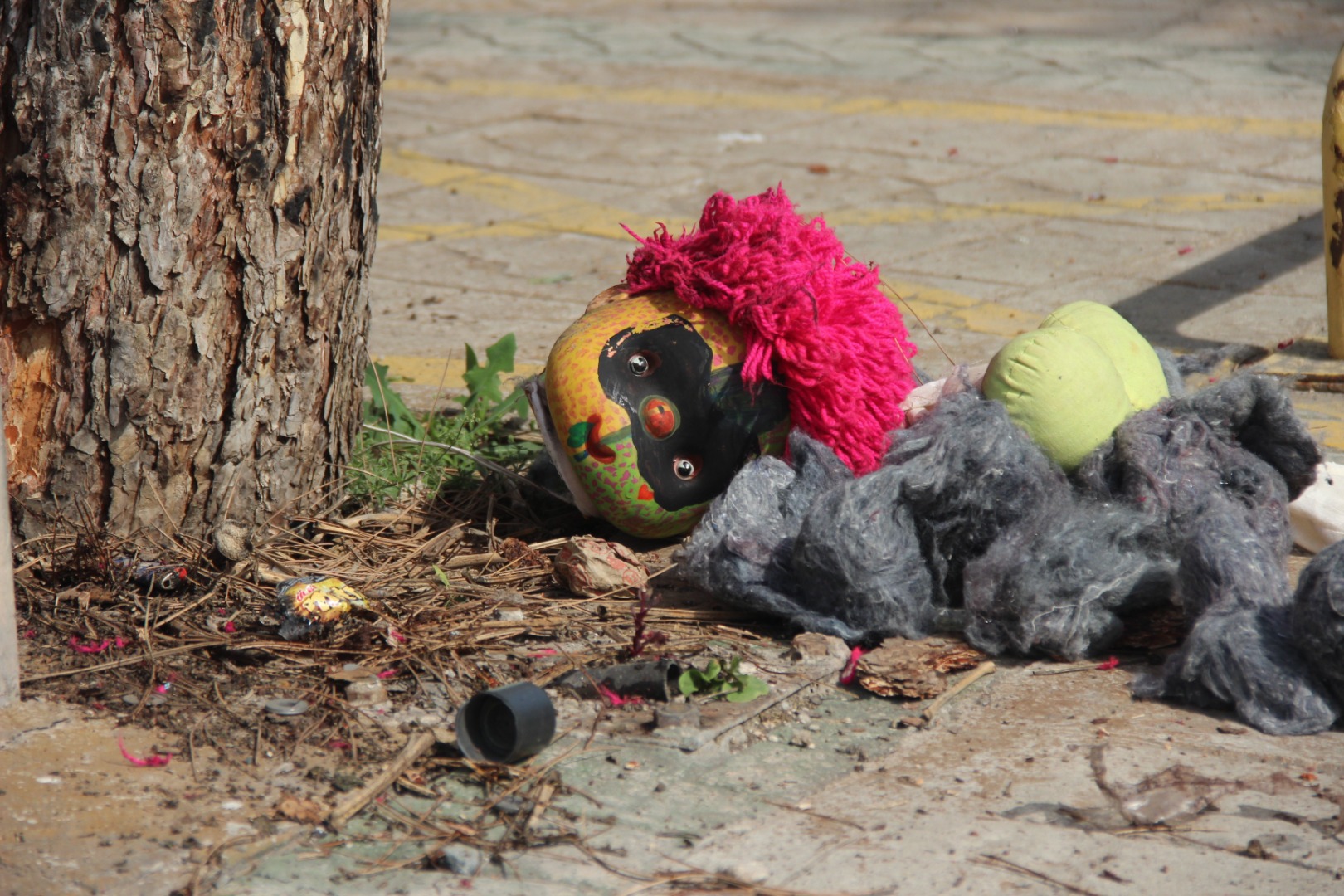 Maskeli bebek polisleri harekete geçirdi