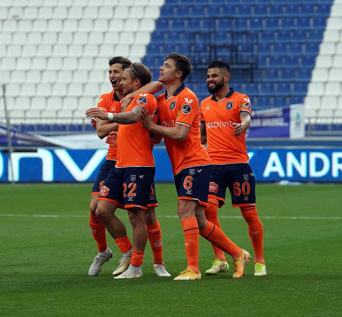 Kasımpaşa: 2 - Medipol Başakşehir: 3