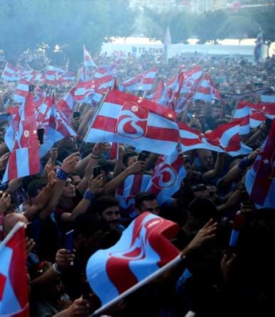 Trabzonspor'un İstanbul isteğine Fenerbahçe karşı çıktı!