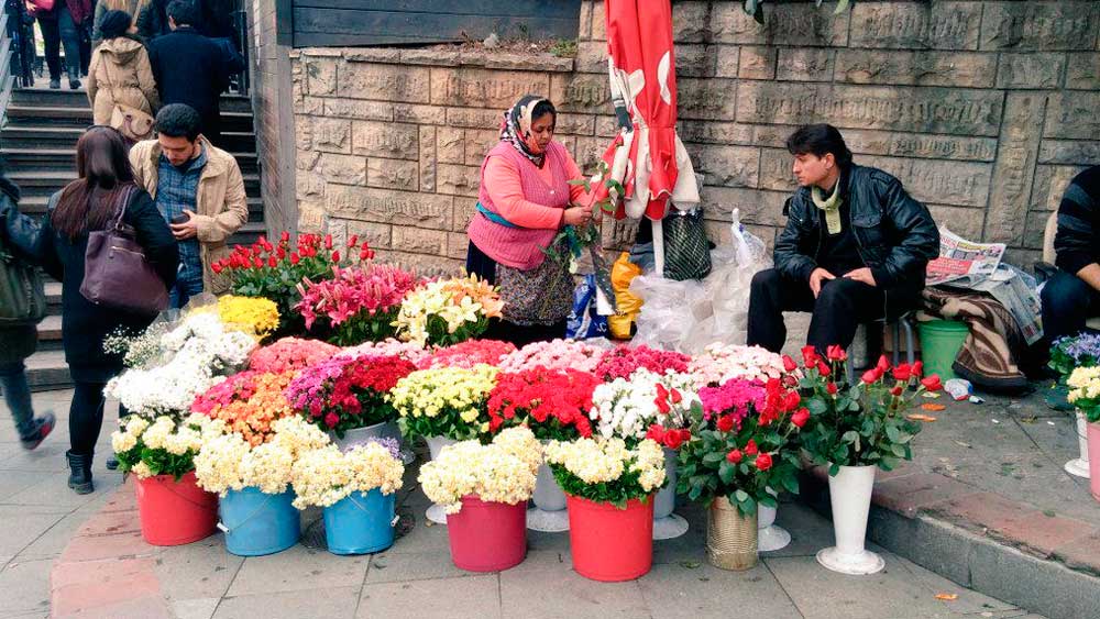 Kriz, Anneler Günü'nü de vurdu: Hediyelik eşyalar el yakıyor