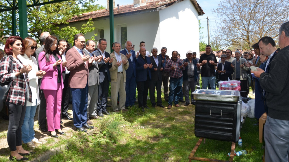 İYİ Parti Bilecik İl Teşkilatı Merkez köylerdeki hıdırellez programlarına katıldı