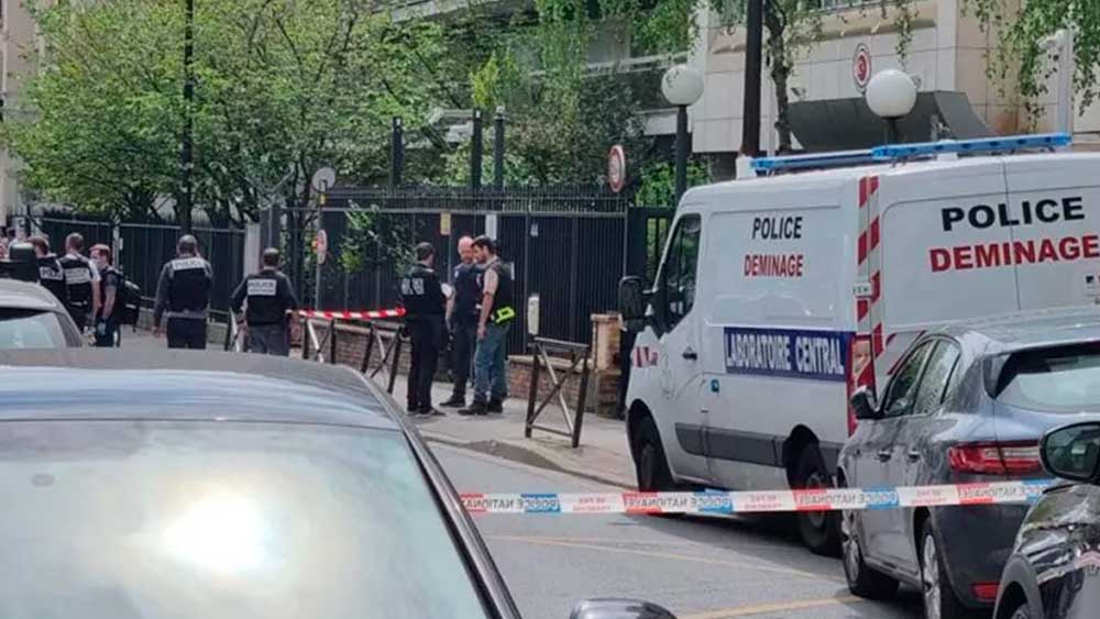 Türkiye'nin Paris Başkonsolosluğu'na bombalı saldırı