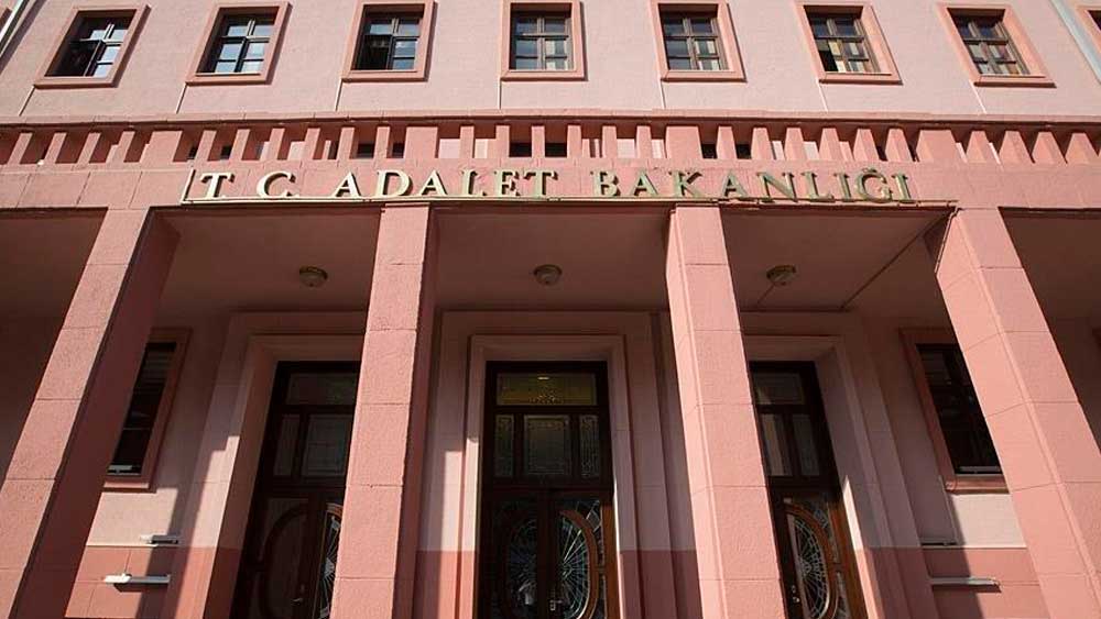 Adalet Bakanlığı Sözleşmeli Çözümleyici alım ilanı