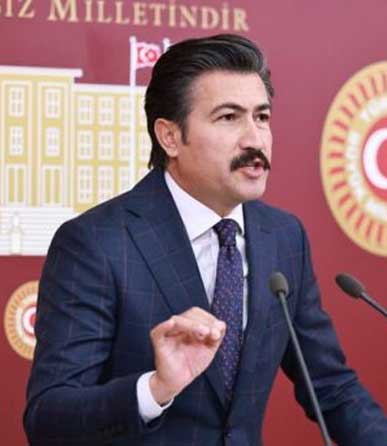 Cahit Özkan ortaya çıktı! Yüz ifadesi her şeyi anlatıyor