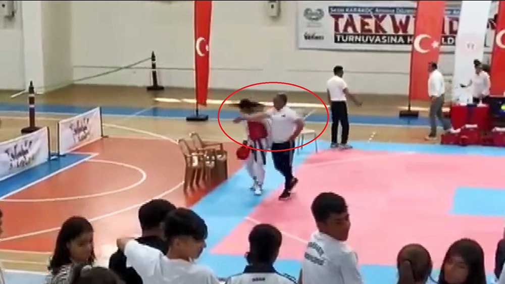 Tekvando antrenörü, elenen sporcusuna tokat attı! İşte o anlar...