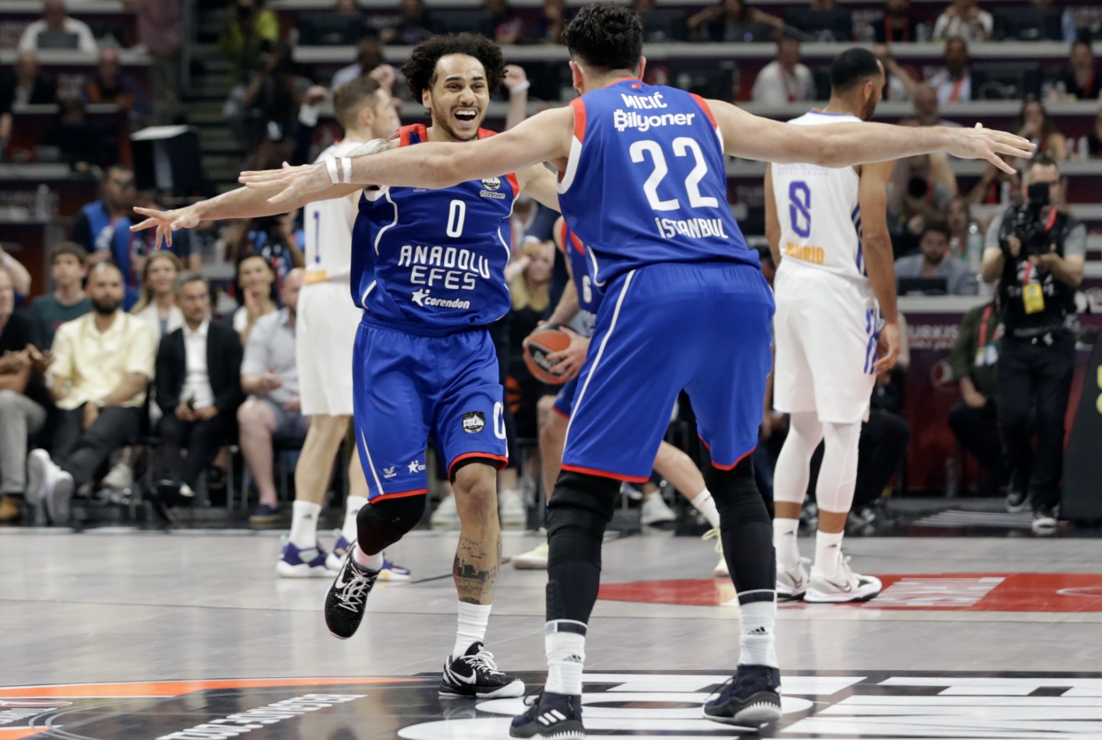 Euroleague 2021-2022 şampiyonu Anadolu Efes