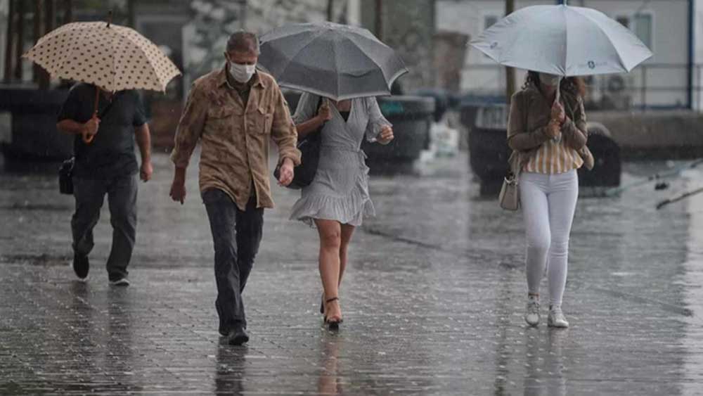 Akdeniz ve Karadeniz bölgelerimizde sağanak yağış bekleniyor