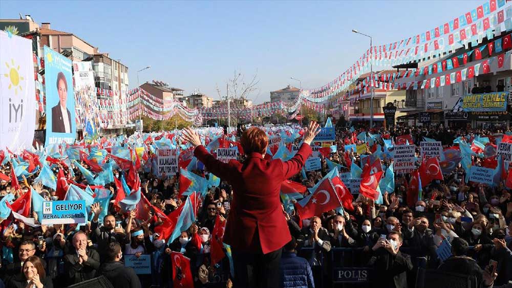 Uğur Poyraz: Yıl sonuna kadar birinci parti olacağız