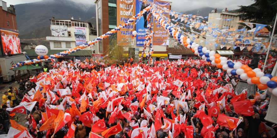 AKP’li belediye seçim yasaklarını dinlemedi!