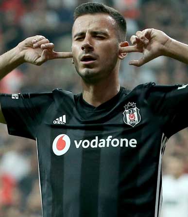 Oğuzhan Özyakup ezeli rakibe mi gidiyor?