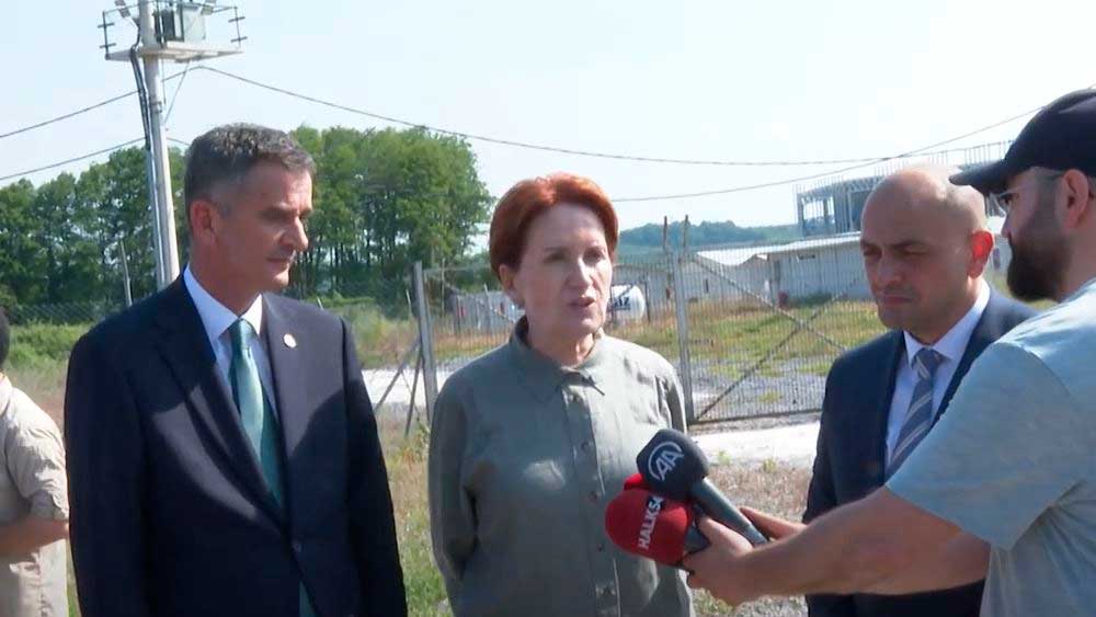 Meral Akşener'in Sakarya'da! Tank palet fabrikası önünden seslendi