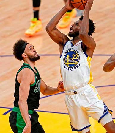 Curry suskun, Warriors yine galip: Seri 3-2'ye geldi