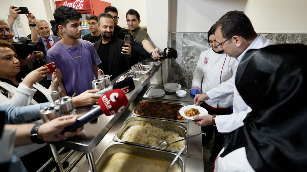 İBB tarihinde ilk! Servisi Ekrem İmamoğlu yaptı