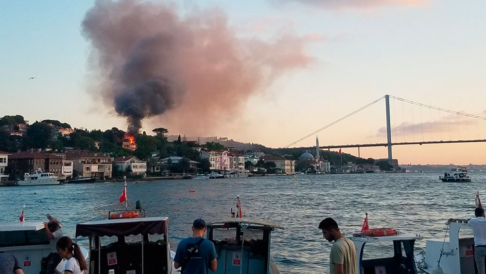 15 Temmuz Köprüsü yakınında yangın!