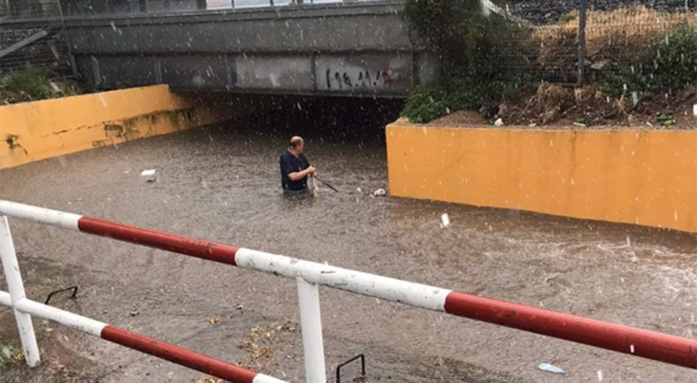 Her yağış sonrası Körfez'de aynı çile...