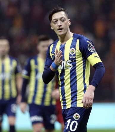 Mesut Özil kararını verdi!