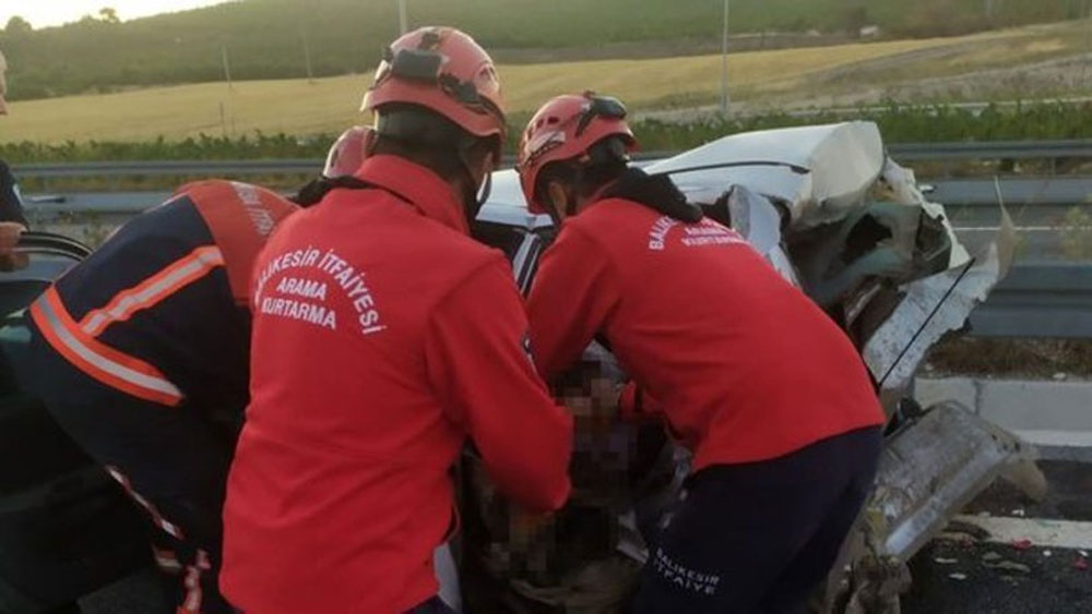 Balıkesir'de feci kaza!