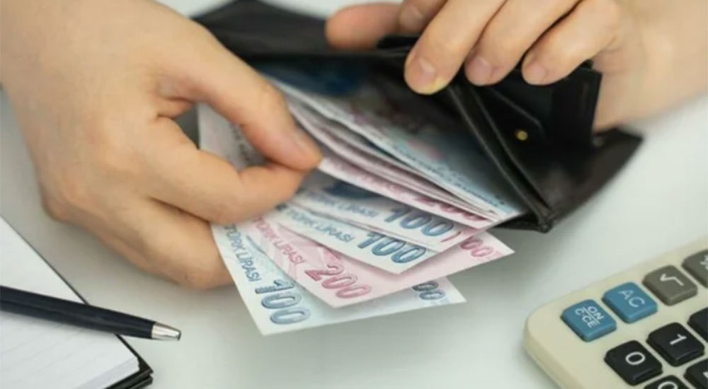 Bir yıl içerisinde ikinci zamma rağmen asgari ücret dolar karşısında eridi