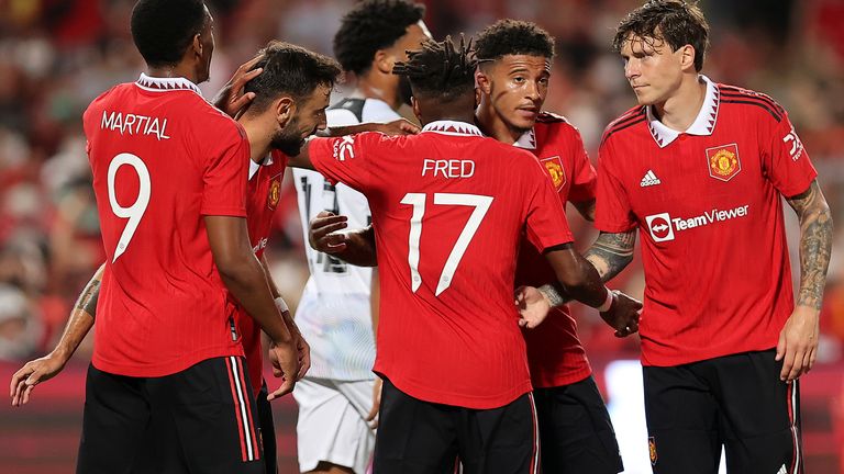 İngiltere'nin devleri kapıştı: Manchester United 4-0 Liverpool