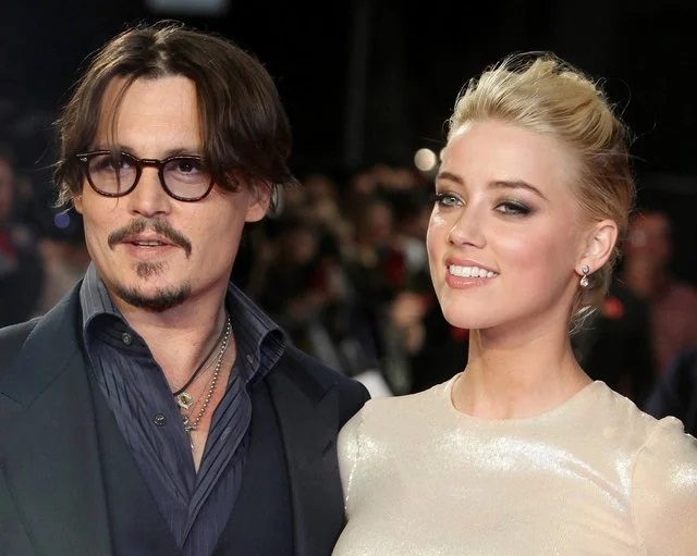 Johnny Depp’e karşı davayı kaybeden Amber Heard tazminatı ödeyebilmek için evini sattı