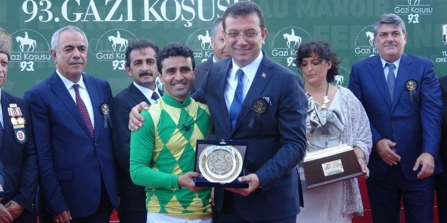 Gazi Koşusu’na 19 yıl sonra İmamoğlu ilk defa katılan İBB başkanı oldu!