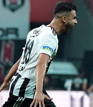 Beşiktaş lige galibiyetle başladı