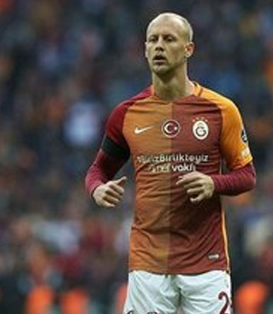 Semih Kaya futbola veda etti